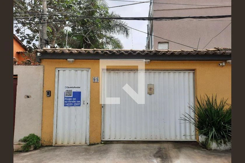 Casa triplex con balcón, 2 dormitorios en suite y 107 m² — photo 31