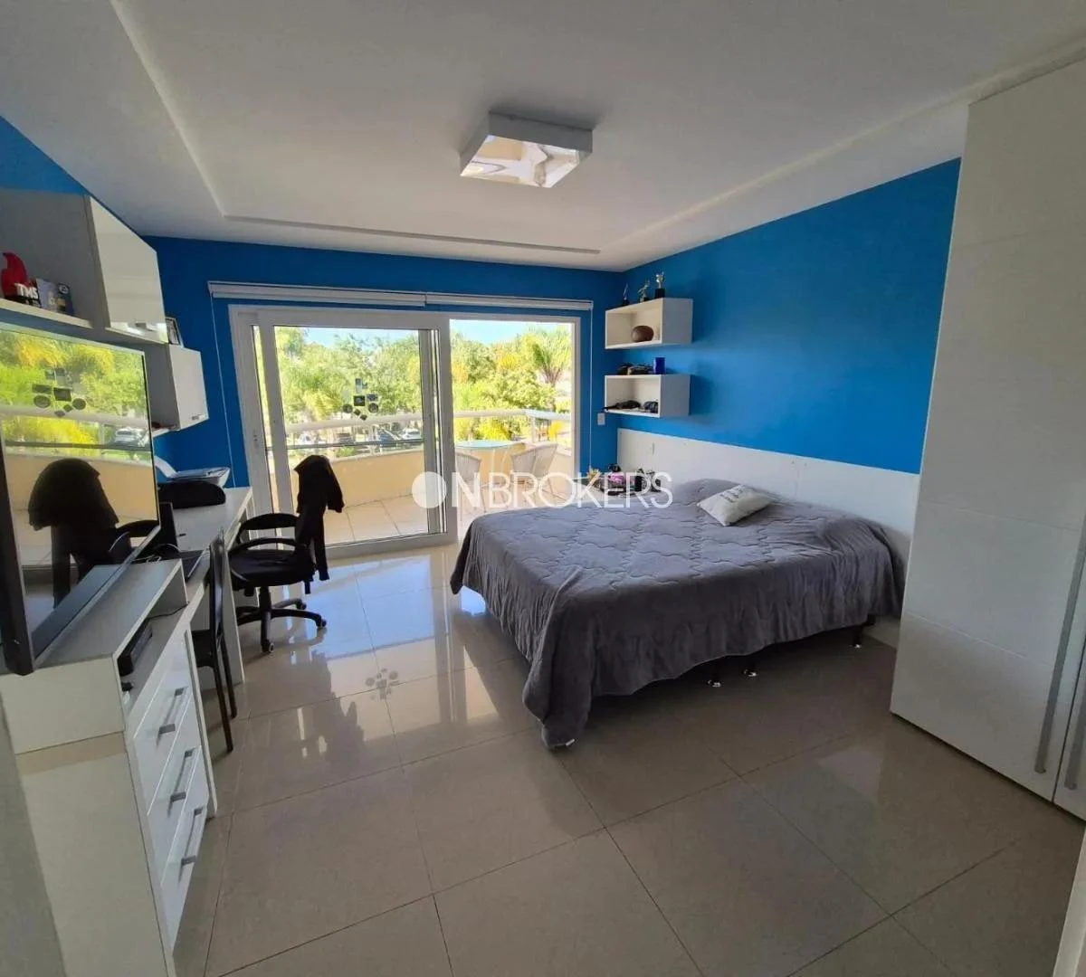 Casa amueblada con 4 suites y 600 m² y 3 plazas — photo 11
