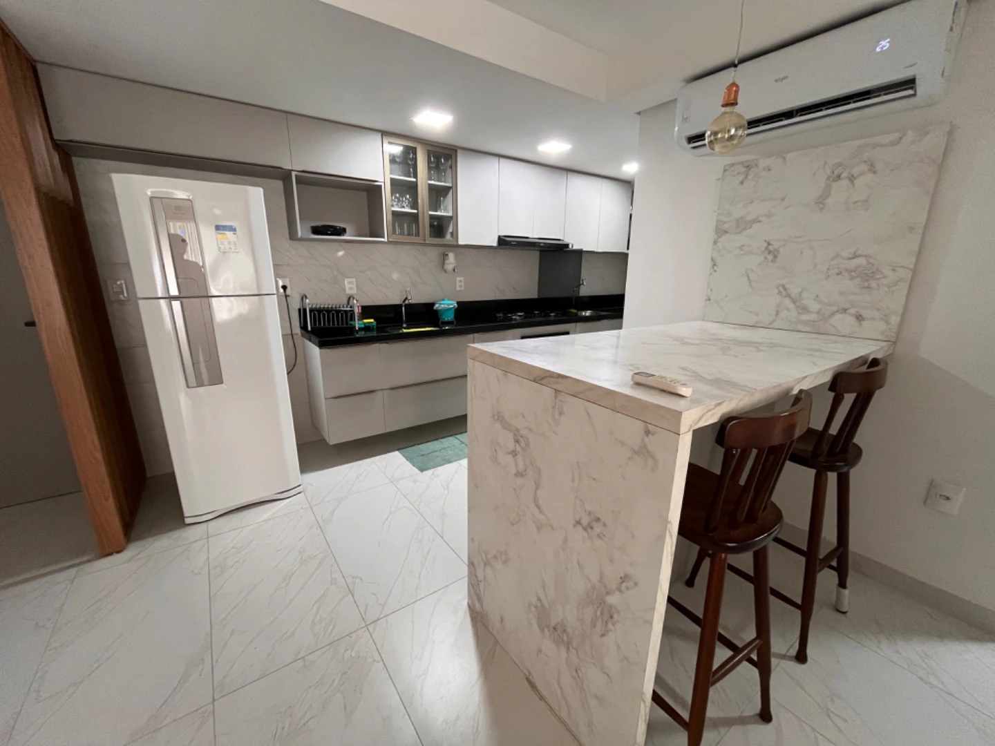 Пральна машина та 2 спальні: квартира 70 м² — photo 12