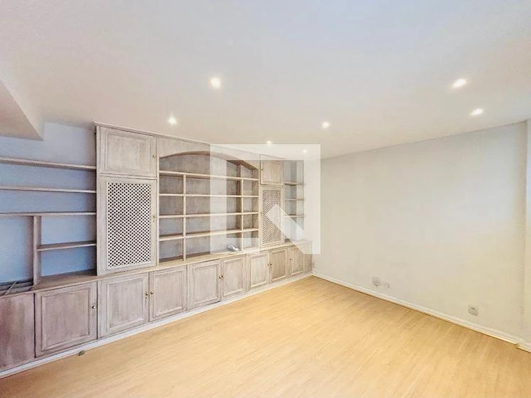 4-bedroom apartment with a walk-in closet in Rio de Janeiro — photo 18