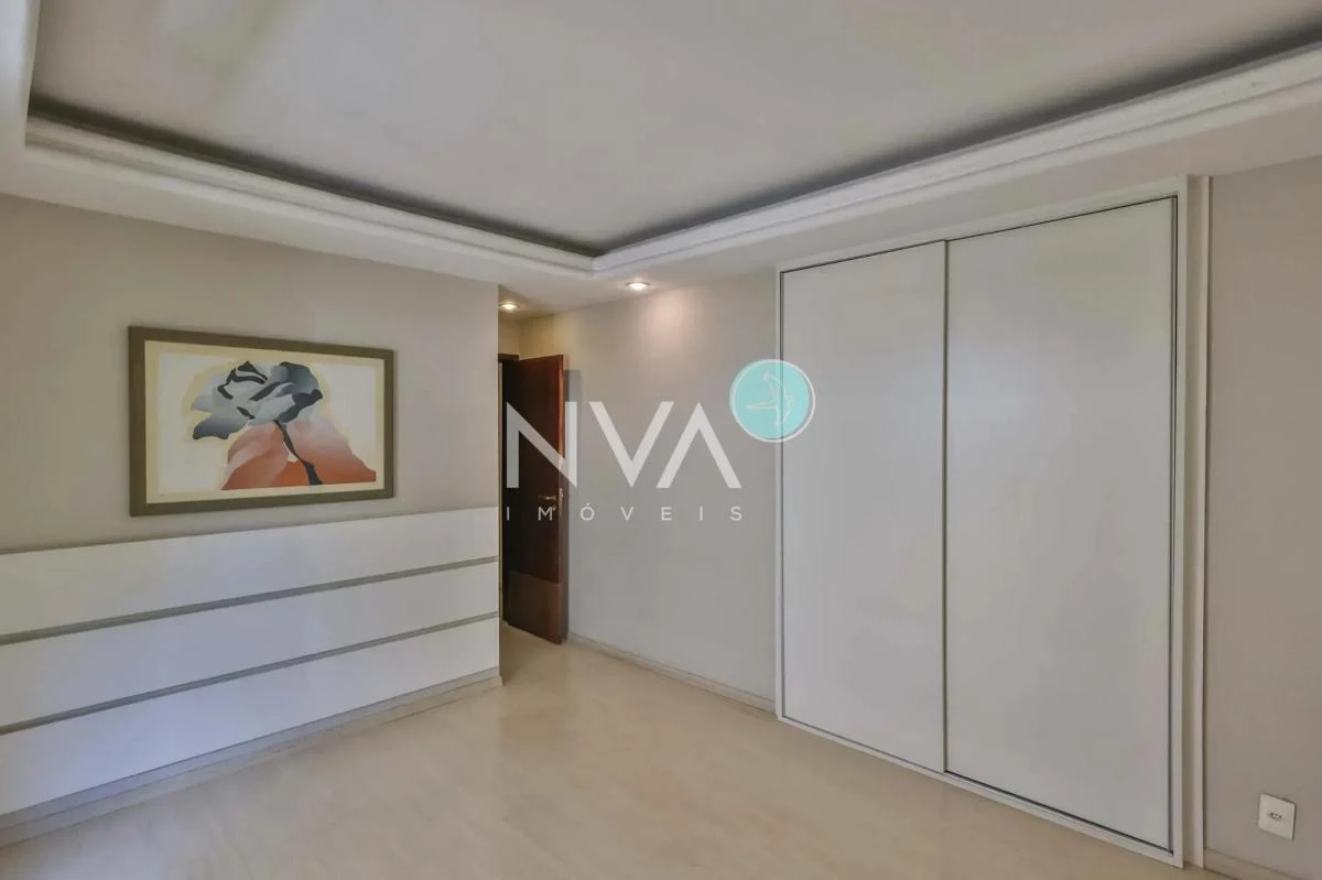 Apartment with balcony, 3 bedrooms and 4 bathrooms — photo 14