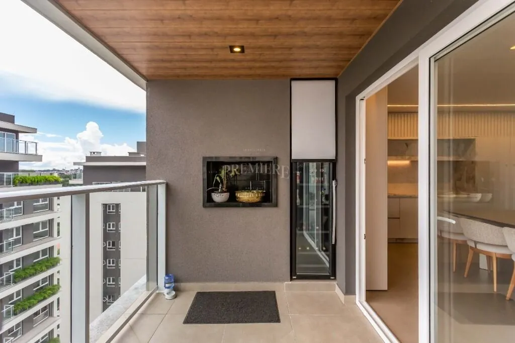 Furnished apartment, 194 m², with floor-to-ceiling windows — photo 12