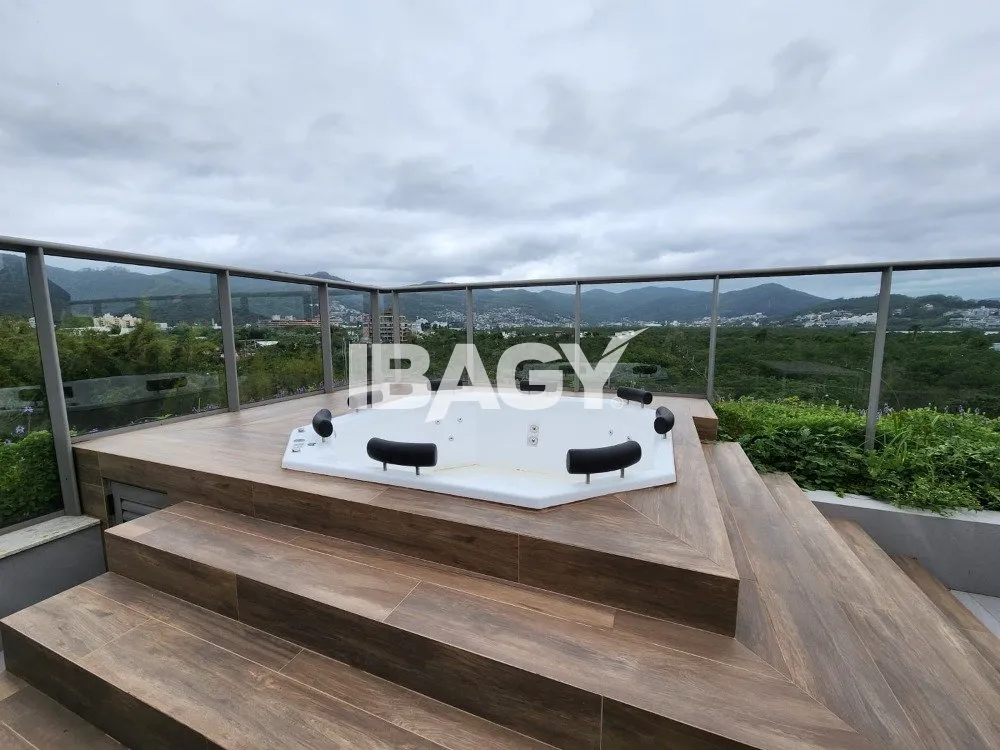 Furnished apartment, 116 m², with a grill on the balcony — photo 22