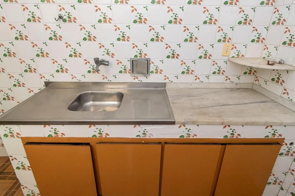 Unfurnished apartment with 2 bedrooms and 1 parking space — photo 9