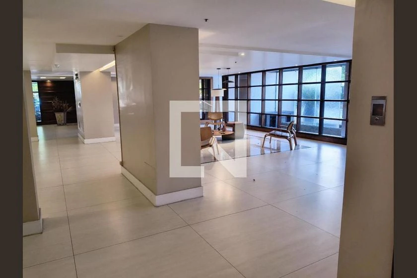 Apartment, 104 m², with floor-to-ceiling windows — photo 2