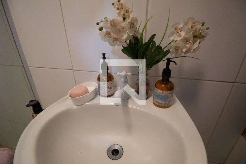 Furnished 67 m² apartment with 2 bedrooms and 1 bathroom — photo 9