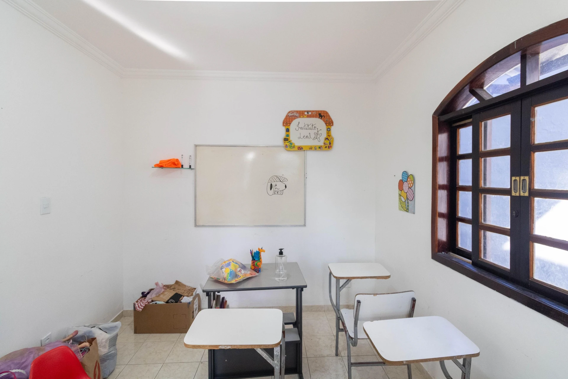 House with 3 bedrooms and a separate kitchen with gas stove — photo 23