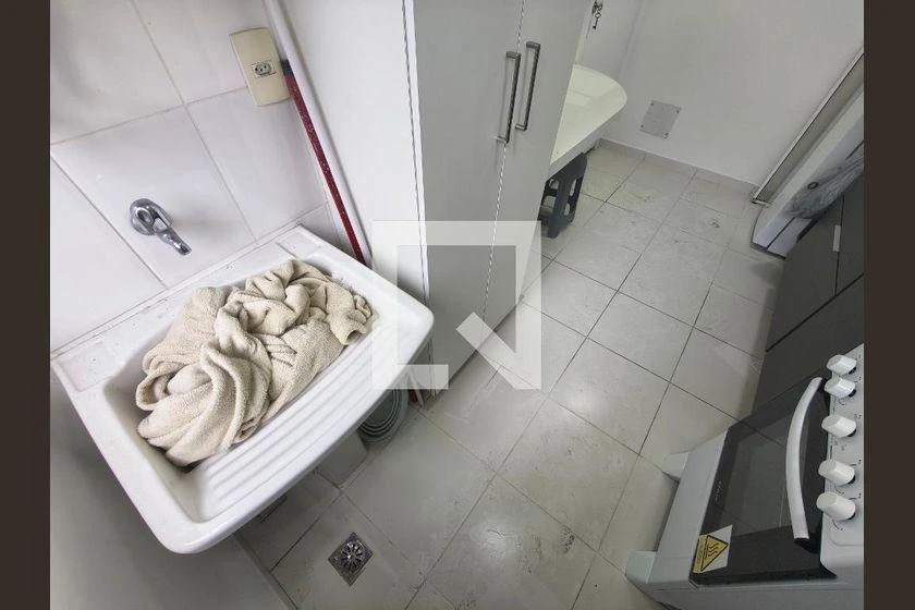Furnished 2-bedroom apartment with a balcony — photo 10