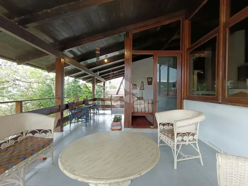 House, 600 m², with a bathtub — photo 22