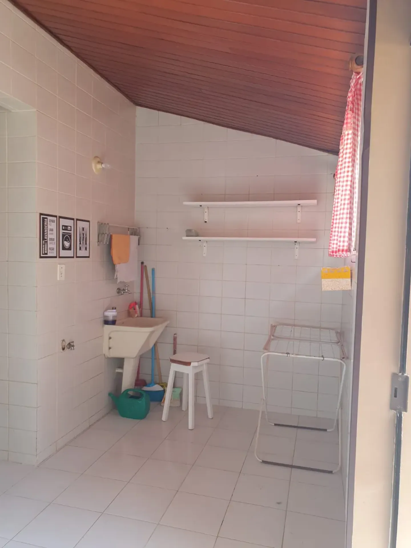 House, 296 m², with a private BBQ — photo 32