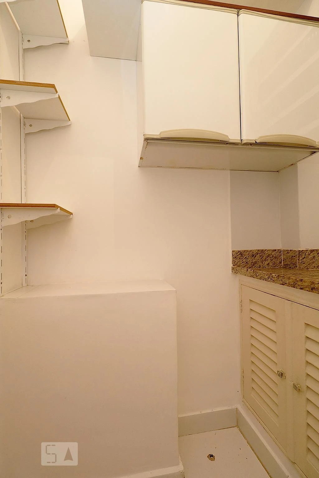 Apartment, 43 m², with wood or laminate floors — photo 7
