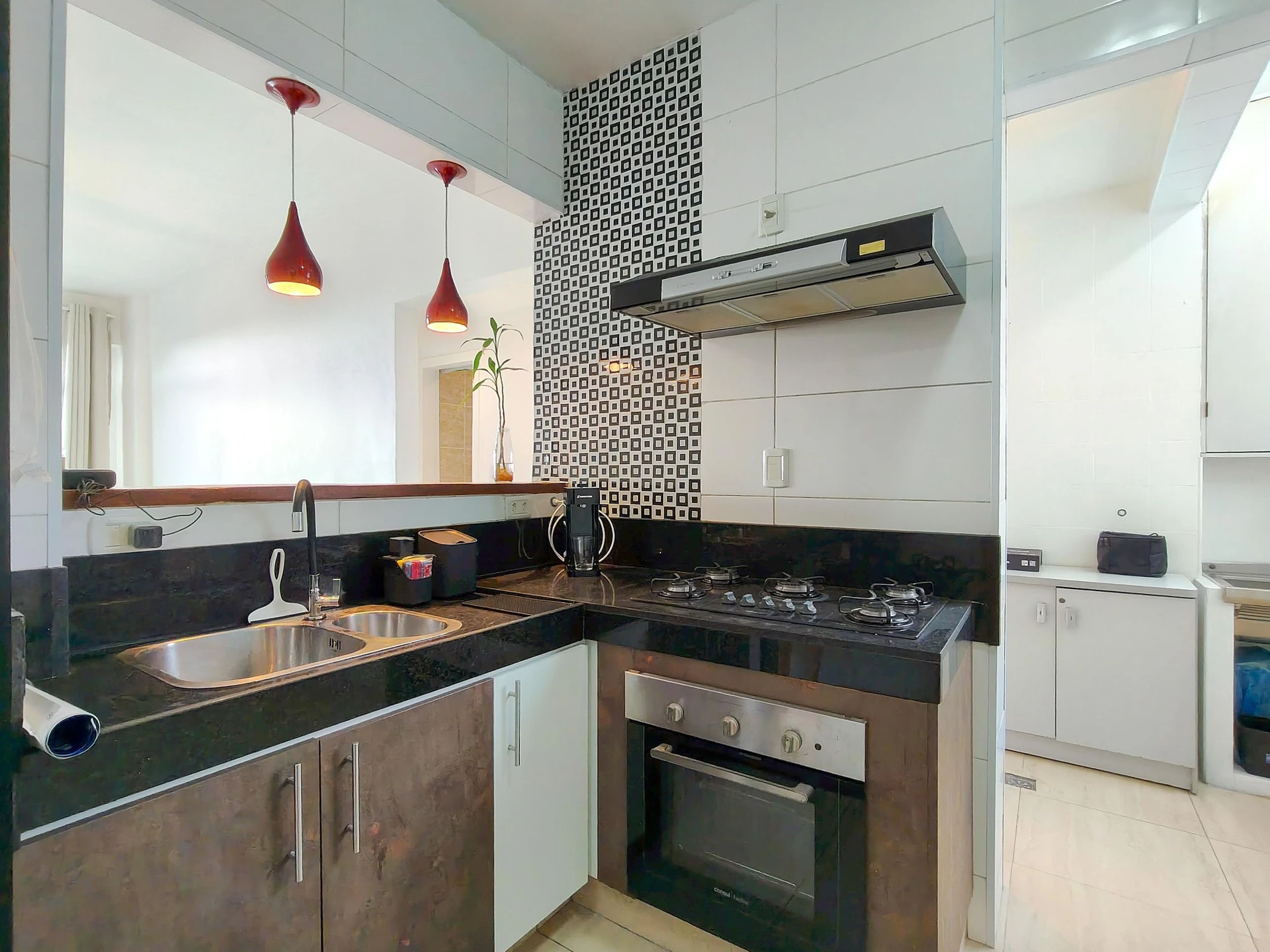 Apartamento mobiliado com cozinha americana e fogão a gás — photo 16