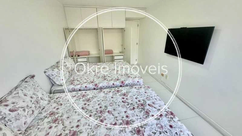 96 m² apartment with 2 bedrooms and a glass shower — photo 13