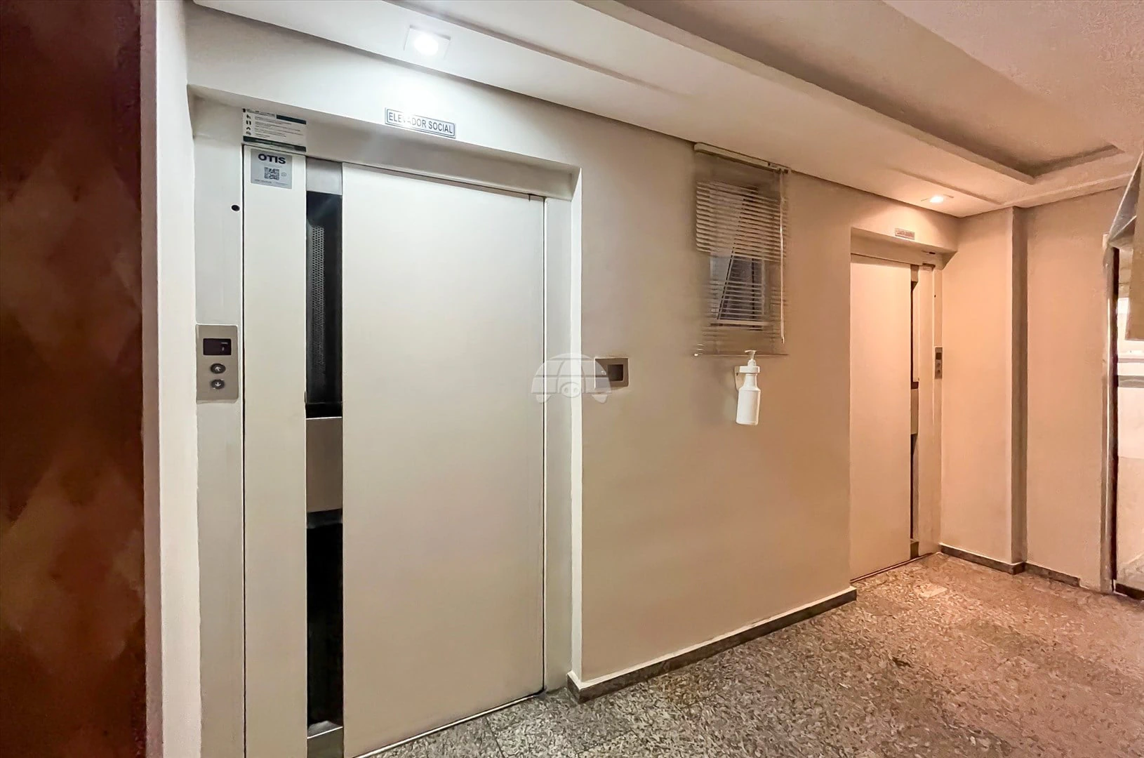 2-bedroom apartment with a washing machine — photo 25