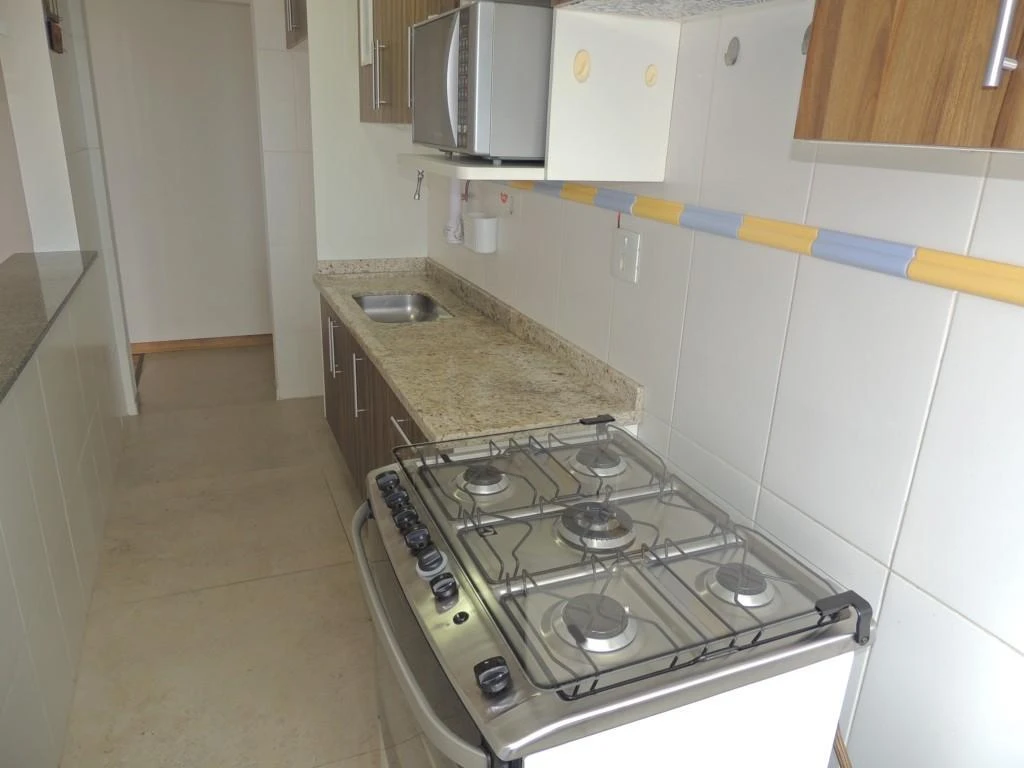Квартира з 3 спальнями та заскленим балконом — photo 23