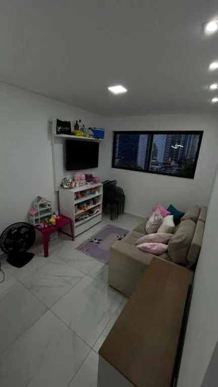 Мебльована квартира 105 м² з 3 спальнями-сюїтами і 2 місцями