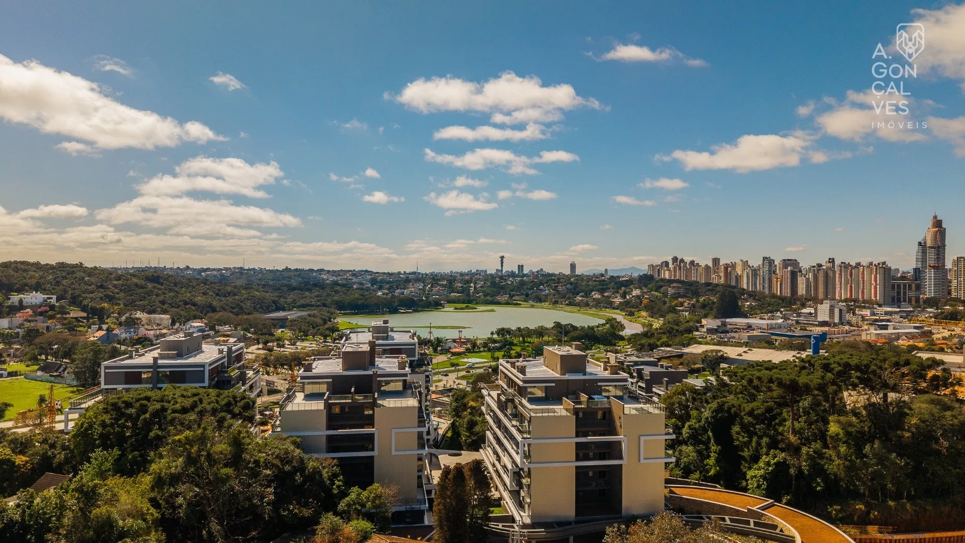 Furnished apartment with 3 suites and 257 m² — photo 47