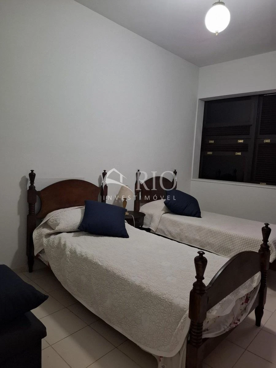 Unfurnished house with 4 bedrooms and 6 bathrooms, 945 m² — photo 31