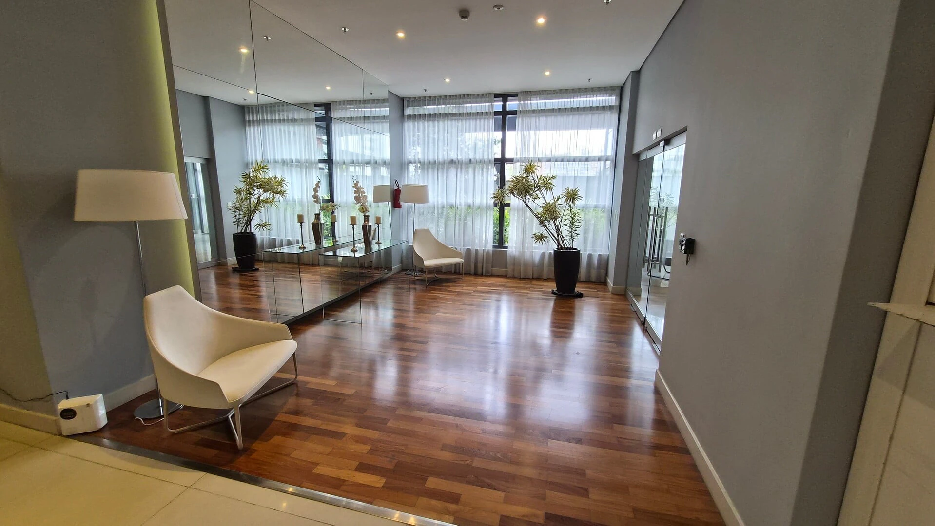 1 quarto e janelas do piso ao teto: apartamento de 35 m² — photo 12