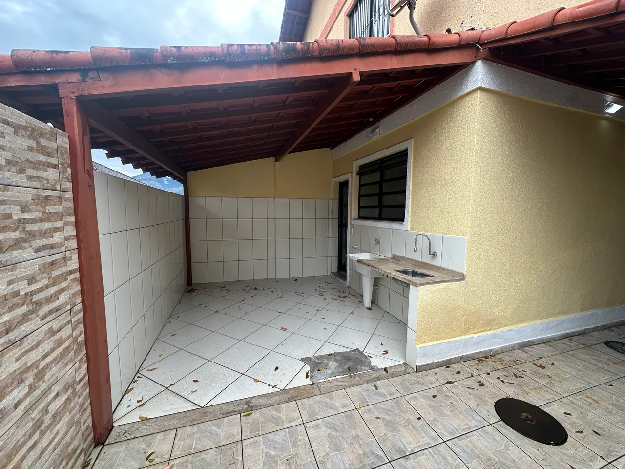 Unfurnished duplex house with 2 bedrooms and 2 baths — photo 12