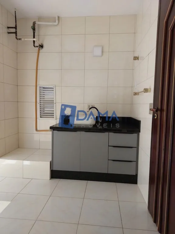 Триплекс-дім на 450 м² з 2 спальнями-сюїтами — photo 76