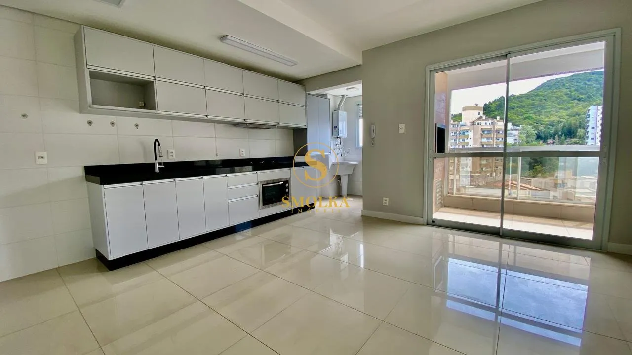2 quartos e vista para as montanhas: apartamento de 79 m²