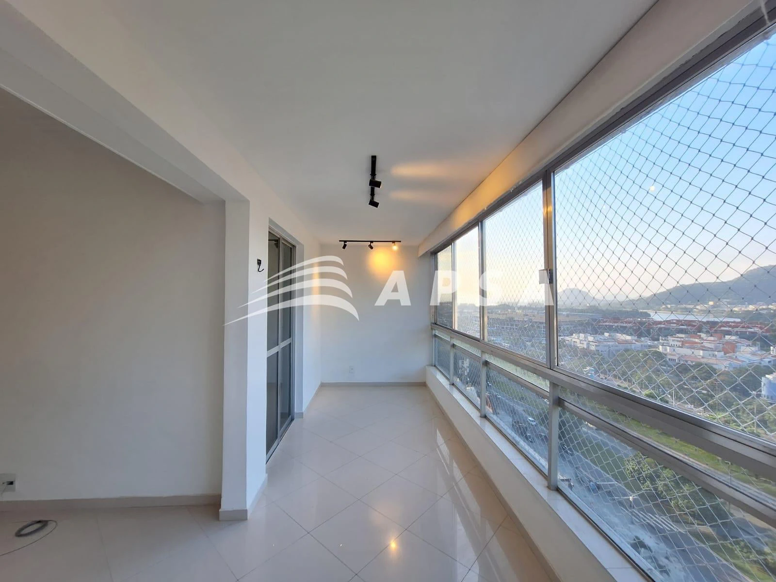 One-bedroom apartment in a building with a pool — photo 6