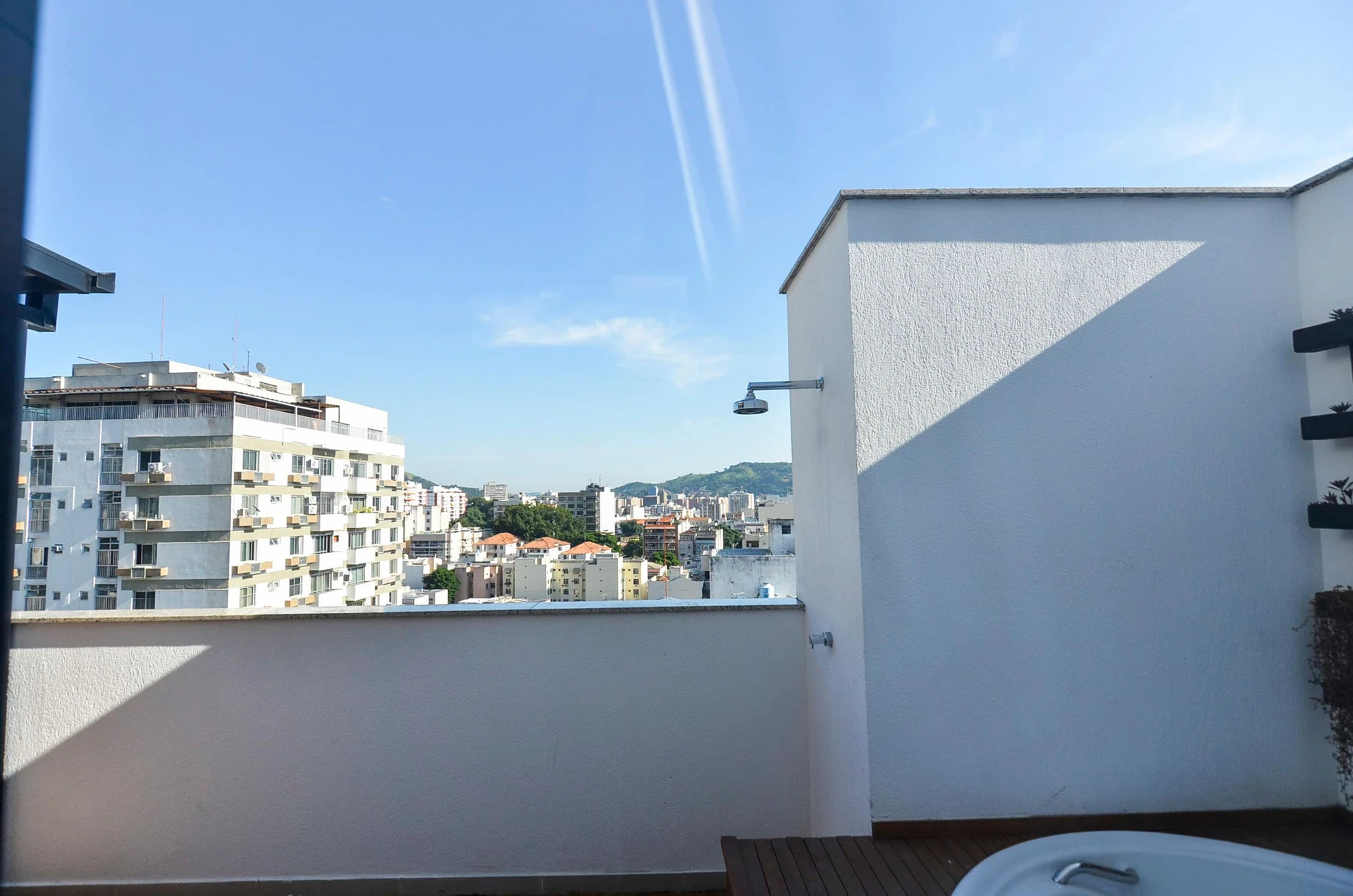 Furnished 3-bedroom apartment with balcony and BBQ grill — photo 68