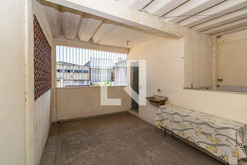 Casa amueblada con 3 dormitorios y 240 m² con balcón — photo 50