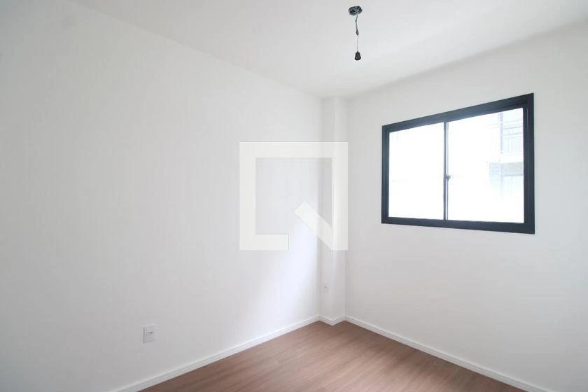 2-bedroom apartment in a building with a gym — photo 17