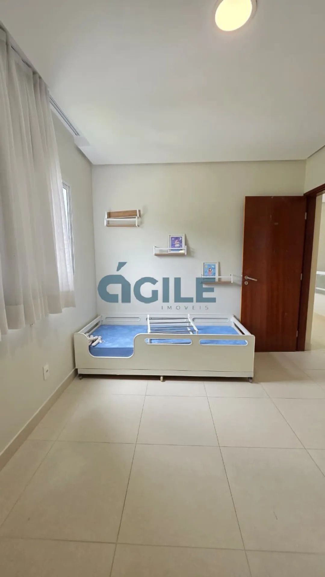Washing machine in a 4-bedroom house, 200 m² — photo 13