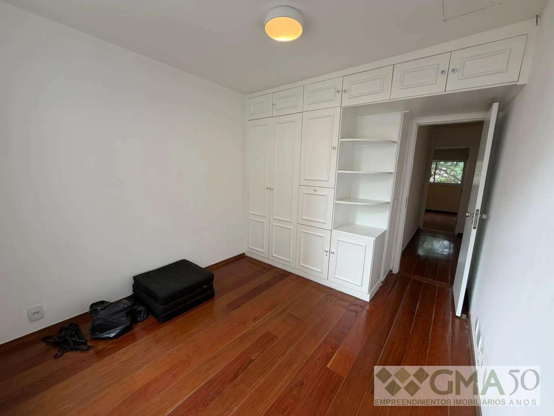 Apartment, 133 m², with a glass-enclosed balcony — photo 12