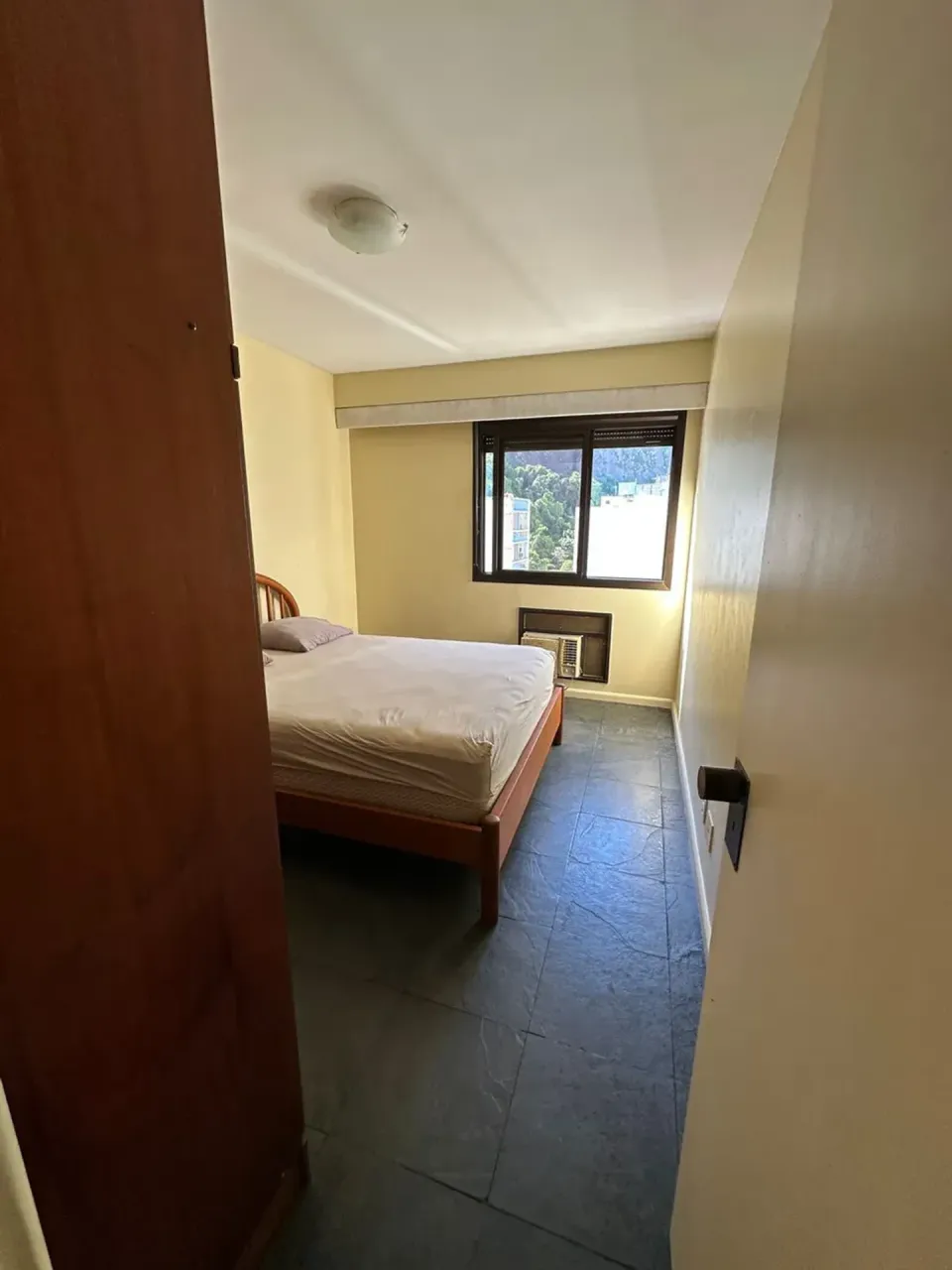 Furnished 1-bedroom apartment with 48 m² and parking — photo 6