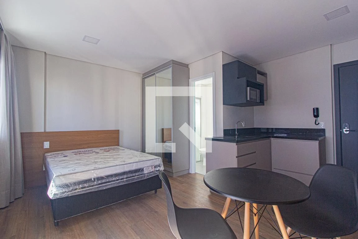 Furnished studio in a building with an indoor pool — photo 26