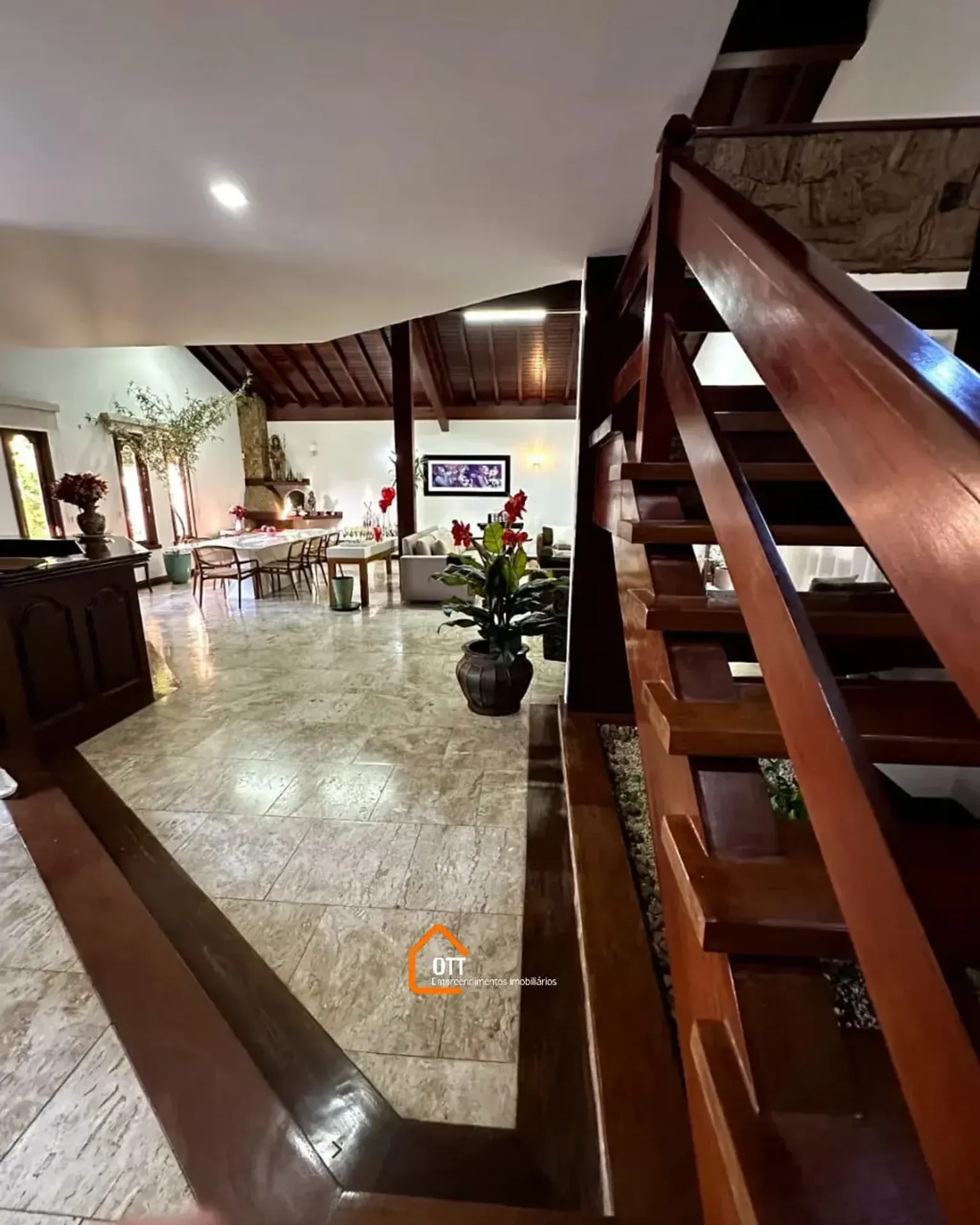Casa com varanda e churrasqueira 5 quartos e 5 banheiros — photo 17