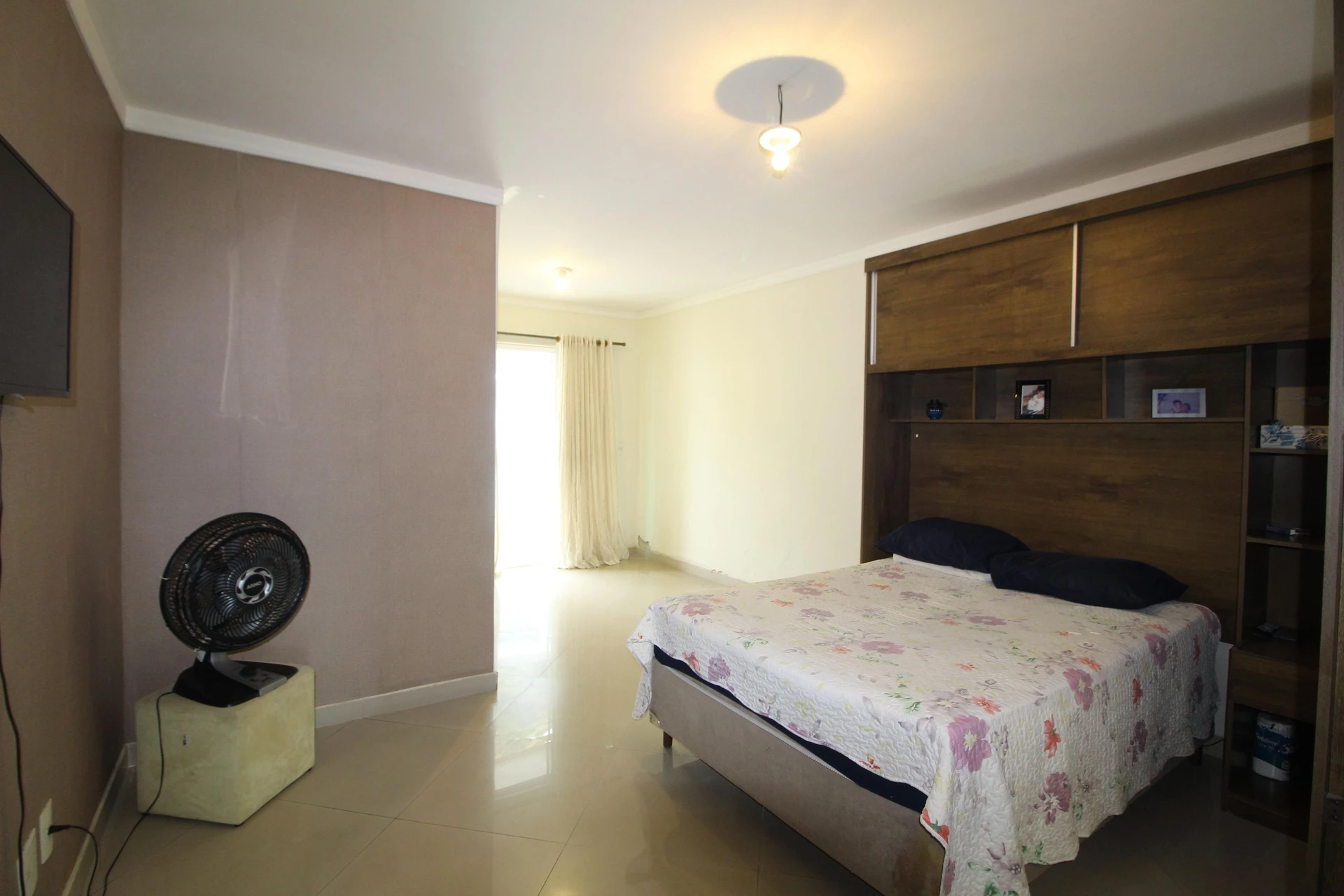Rental apartment with 3 en-suite bedrooms and balcony — photo 8