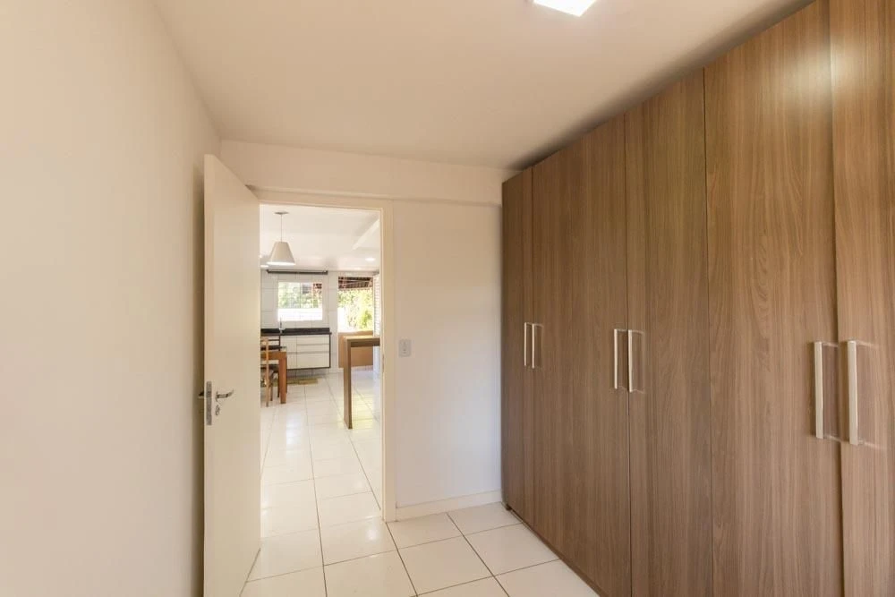 2-bedroom apartment with a grill on the balcony — photo 31
