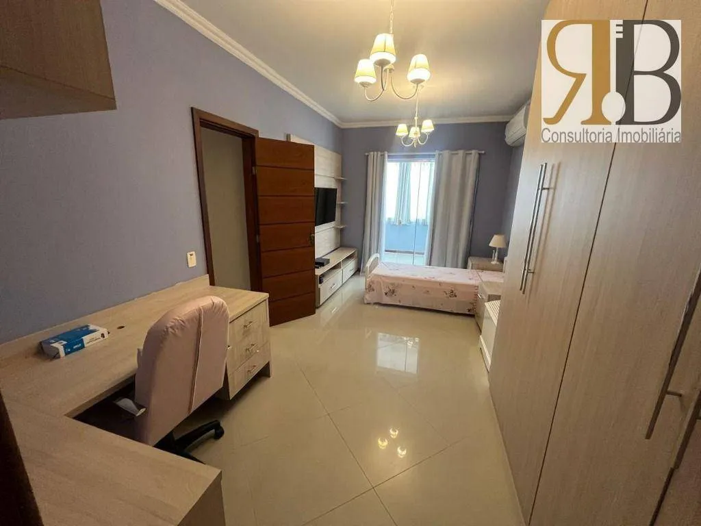 4-bedroom house with 5 bathrooms, 400 m² — photo 13