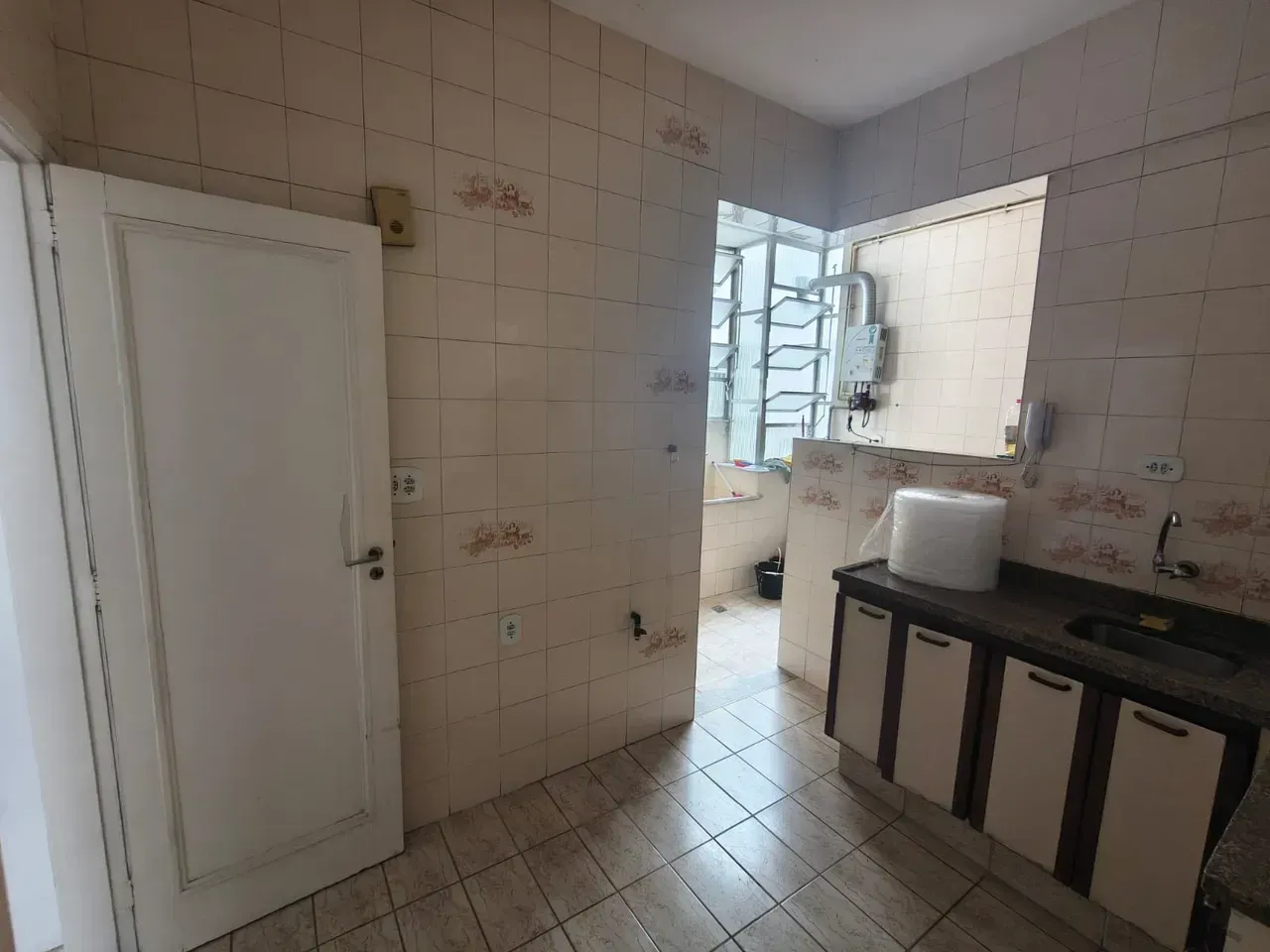 Apartment, 100 m², with wood or laminate floors — photo 8