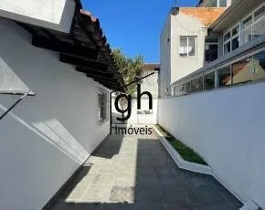 Unfurnished house with 4 bedrooms and 3 bathrooms — photo 36