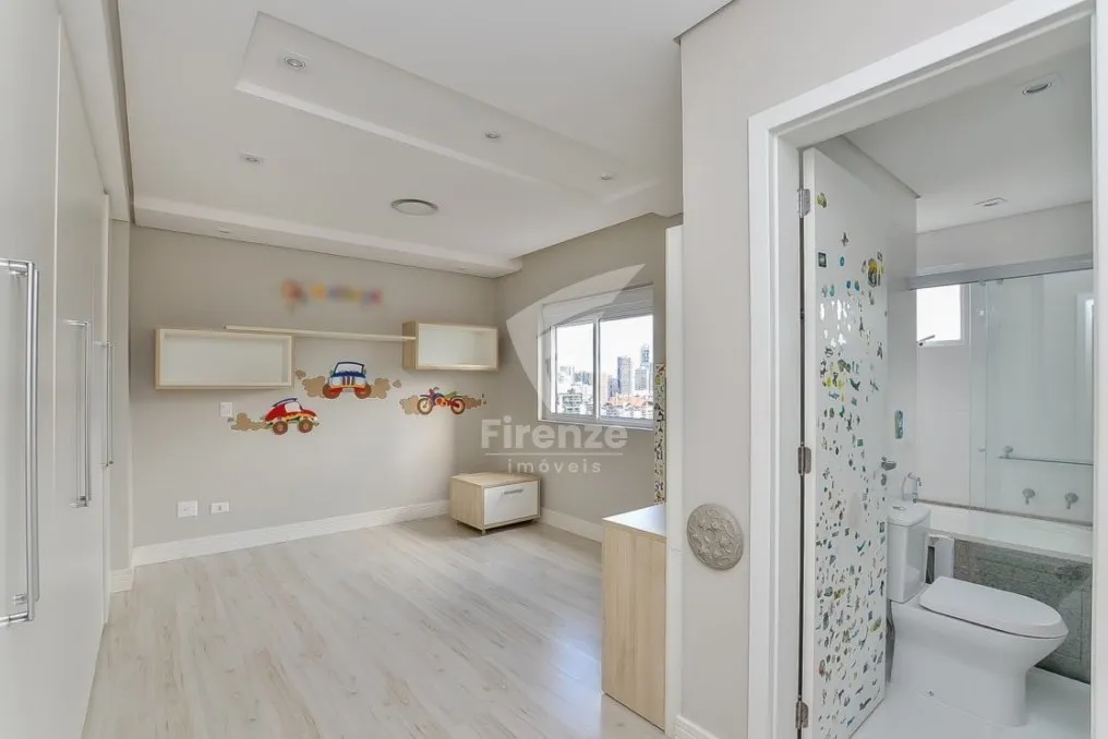 Furnished 352 m² apartment with 3 en-suite bedrooms — photo 3
