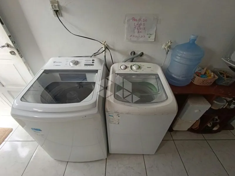 One-bedroom apartment with a washing machine — photo 20