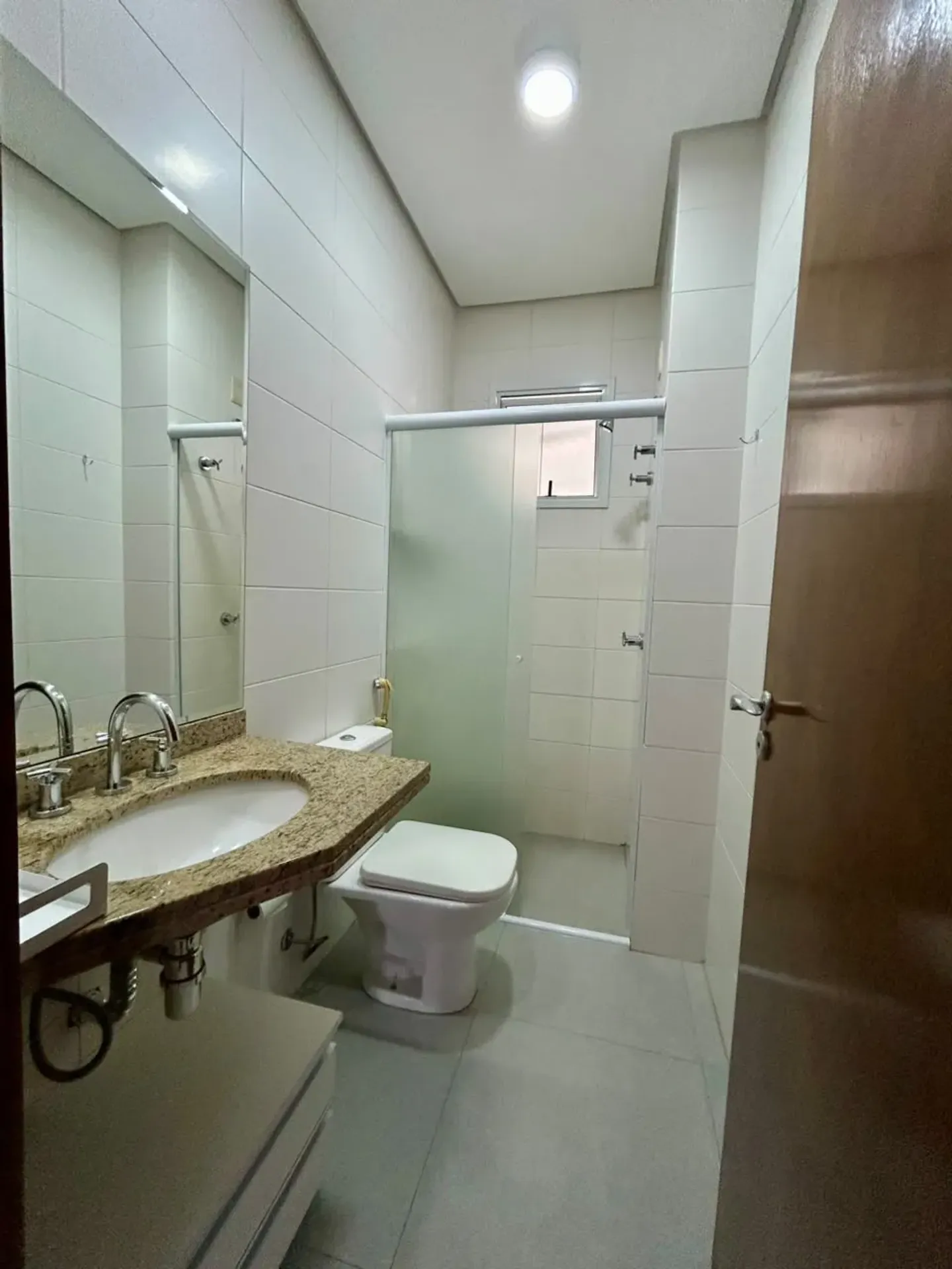 3-bedroom apartment with a washing machine — photo 10