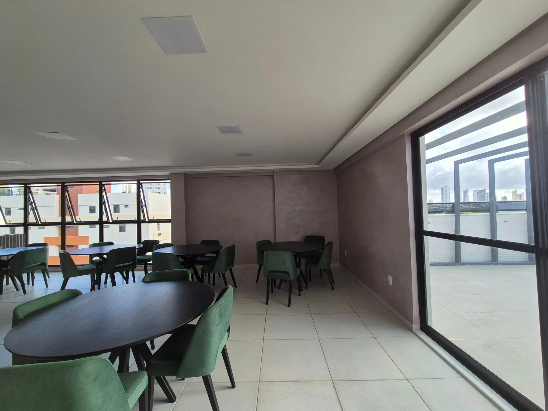 Furnished apartment, 75 m², with a home office — photo 12