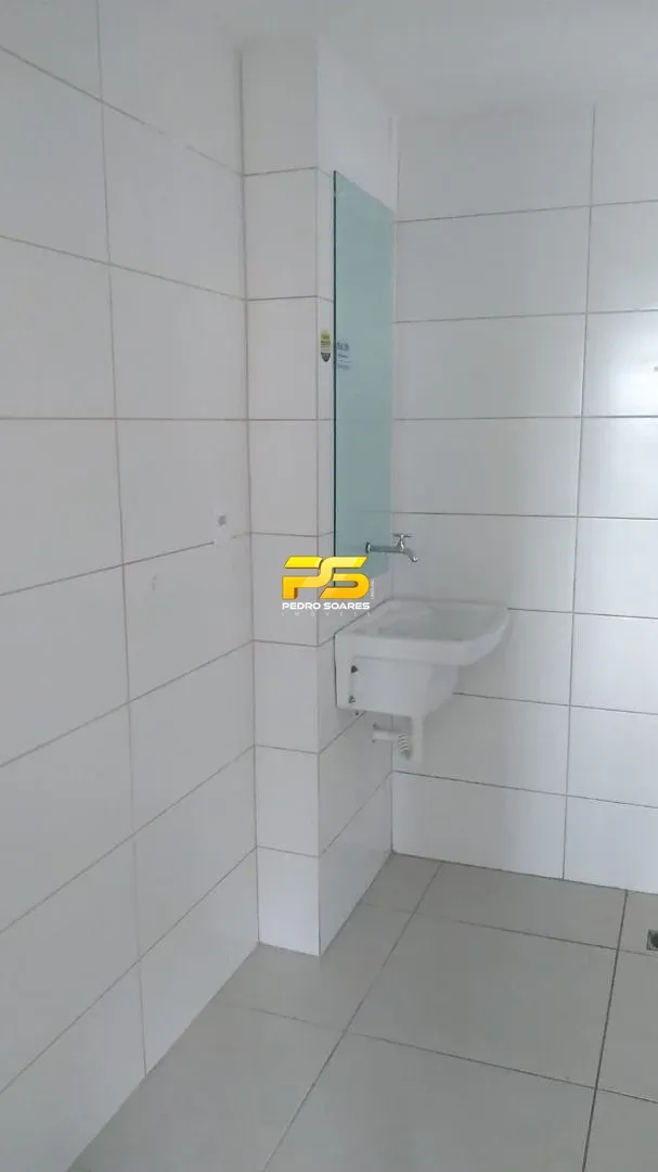 2-bedroom apartment with 2 parking spaces — photo 11