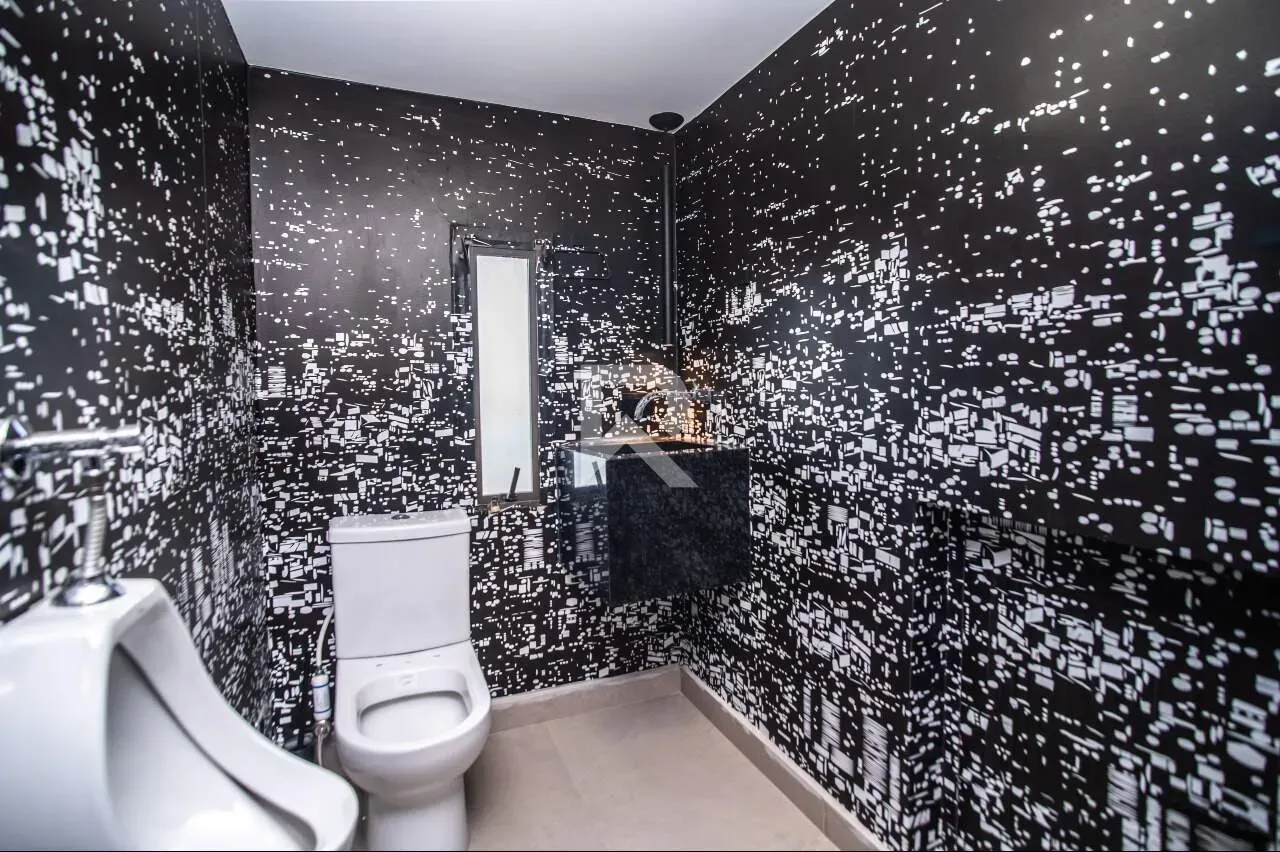 Apartment with 4 bedrooms, 3 en-suites and 463 m² — photo 26