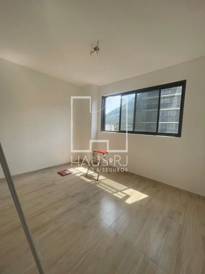 Квартира 61 м² с видом на горы и панорамными окнами — photo 7