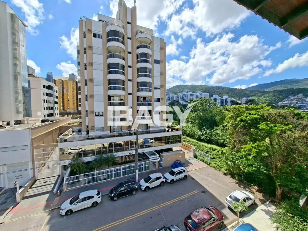Меблированная квартира с 1 спальней, балконом и 50 м² — photo 11