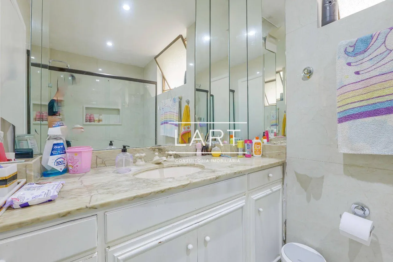 4-bedroom apartment with 453 m² and shared elevator — photo 20
