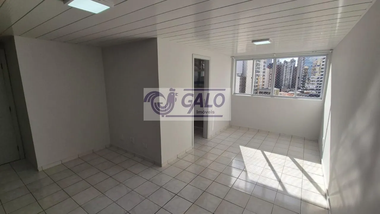 Rental apartment with a glass shower and 1 bedroom — photo 6
